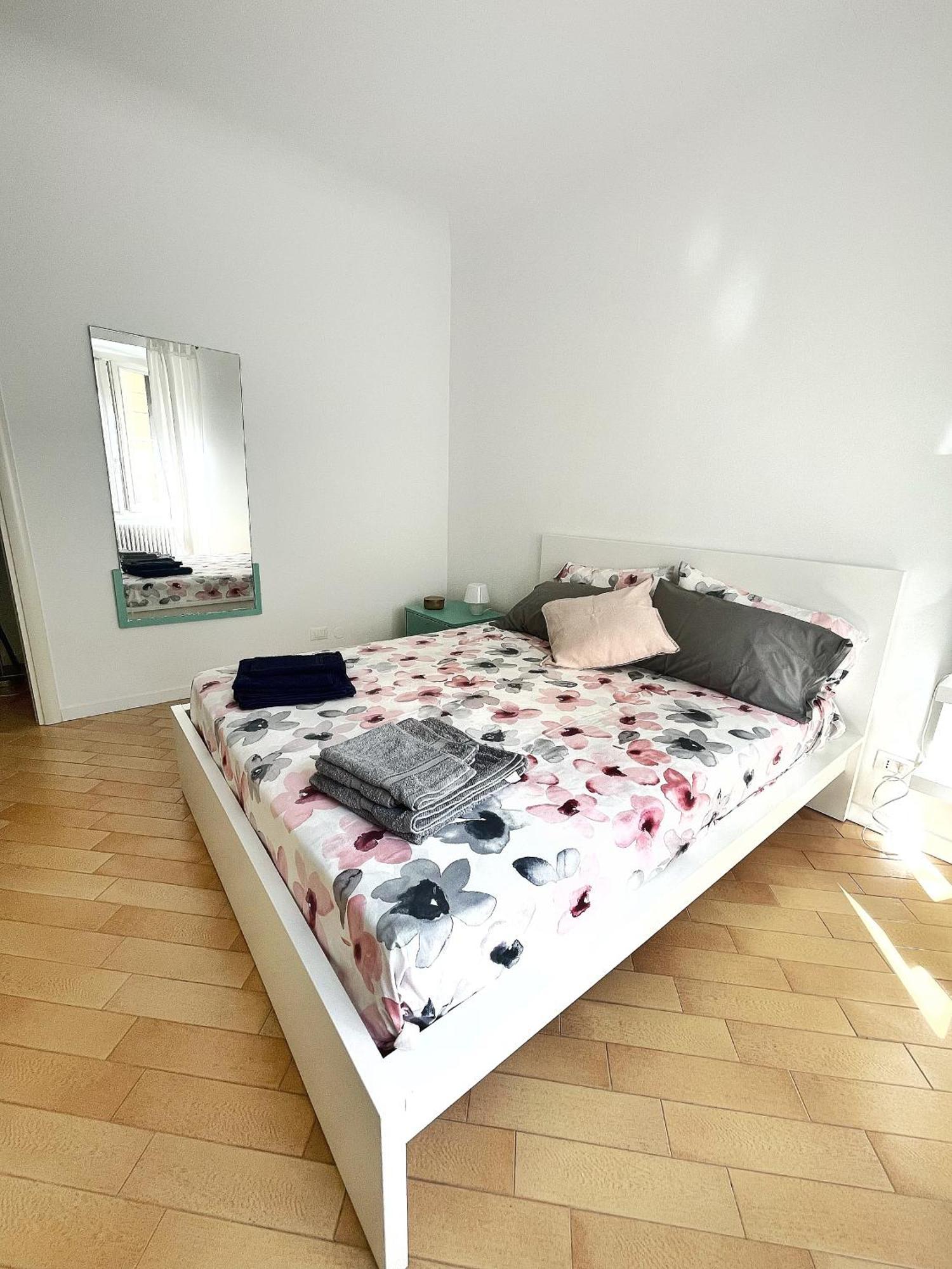 Apartmán Ampio E Accogliente Bilocale - Fara 1, Porta Nuova Milán Exteriér fotografie